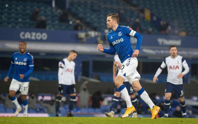 域极为罕见 域极为罕见